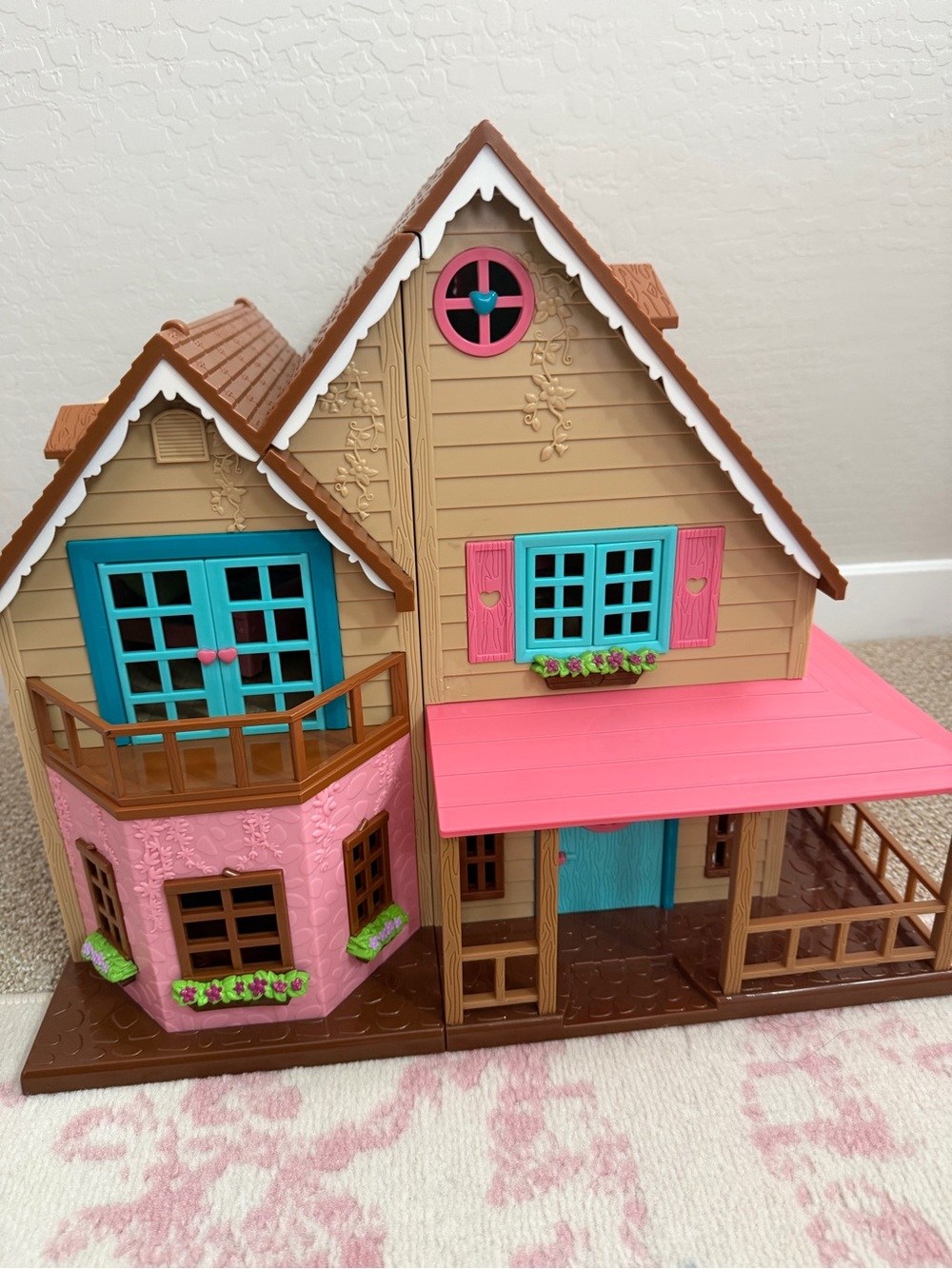 Li'l Woodzeez Honeysuckle Hillside Cottage dollhouse mouse house